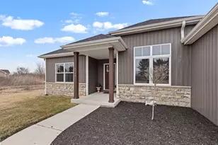 4144 Trimble Ln, Rockford, IL 61102 - Photo 3