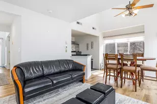 129 Plum Cove Dr, Galena, IL 61036 - Photo 7