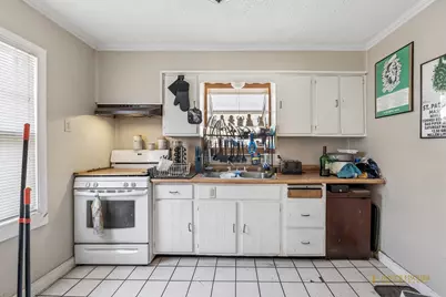 717 Ellis Avenue, Rockford, IL 61103 - Photo 7