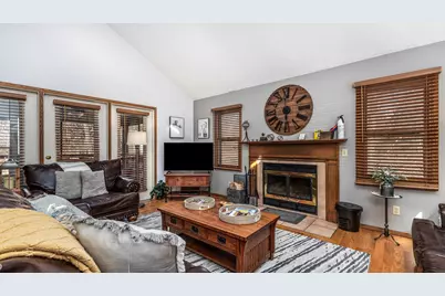 7 Colony Lane, Galena, IL 61036 - Photo 3