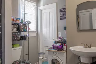 1126 16th Ave, Rockford, IL 61104 - Photo 9