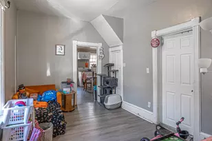 1126 16th Ave, Rockford, IL 61104 - Photo 5