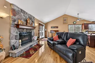 6843 Red Oak Ln, Garden Prairie, IL 61038 - Photo 19