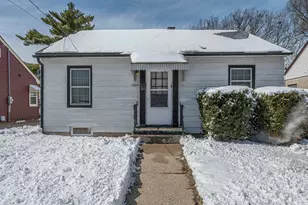 1524 Virginia Ave, Rockford, IL 61101 - Photo 1