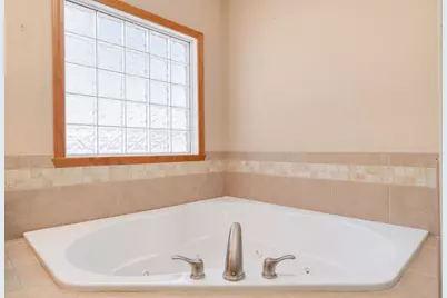 8451 Mitchell Road, Machesney Park, IL 61115 - Photo 35