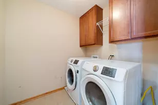 8451 Mitchell Rd, Machesney Park, IL 61115 - Photo 27