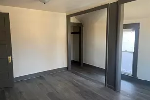 1027 S Chicago Ave, Freeport, IL 61032 - Photo 7