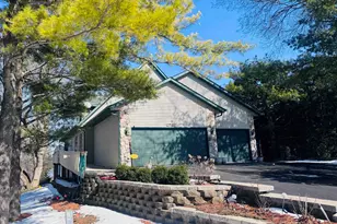 1700 Candlewick Dr, Poplar Grove, IL 61065 - Photo 1