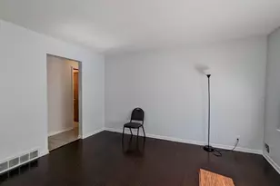 1308 19th St, Rockford, IL 61104 - Photo 9