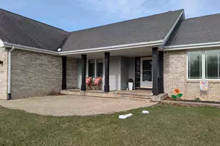 3503 Valley Woods Dr, Cherry Valley, IL 61016 - Photo 3