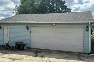 303 S Freedom St, Lena, IL 61048 - Photo 27