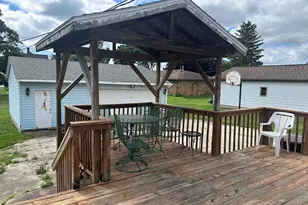 303 S Freedom St, Lena, IL 61048 - Photo 25