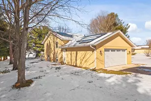 6346 Smoke Tree Cir, Roscoe, IL 61073 - Photo 3