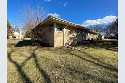 2221 Denver Drive, Rockford, IL 61108 - Photo 35