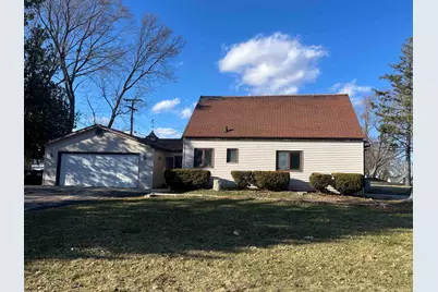 1470 S Demeter Drive, Freeport, IL 61032 - Photo 1