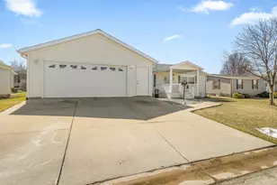 5647 Lidden Ln, Machesney Park, IL 61115 - Photo 3