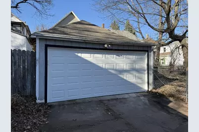 816 W Pleasant Street, Freeport, IL 61032 - Photo 7