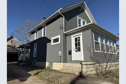 816 W Pleasant Street, Freeport, IL 61032 - Photo 3