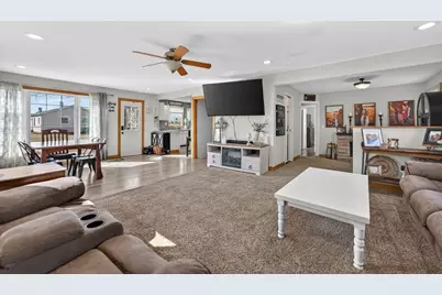 932 W 2nd Street, Byron, IL 61010 - Photo 9