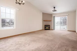 2530 Edgewood Dr, Beloit, WI 53511 - Photo 5