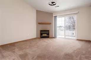 2530 Edgewood Dr, Beloit, WI 53511 - Photo 7