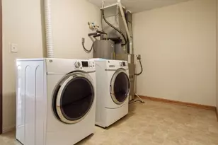 2530 Edgewood Dr, Beloit, WI 53511 - Photo 27