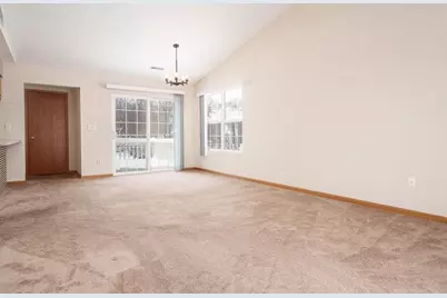 2530 Edgewood Drive, Beloit, WI 53511 - Photo 9