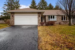 1290 S Trainer Rd, Rockford, IL 61108 - Photo 1