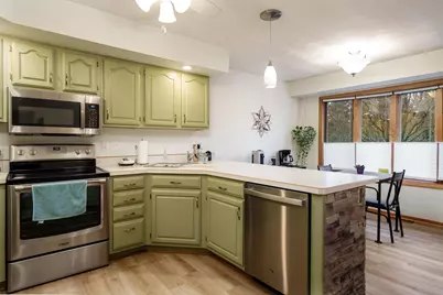 1290 S Trainer Road, Rockford, IL 61108 - Photo 9