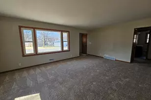 3612 Beach St, Rockford, IL 61108 - Photo 9