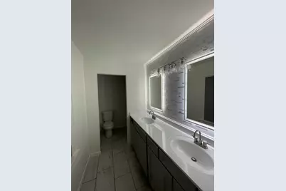 2024 Green Street, Rockford, IL 61102 - Photo 11