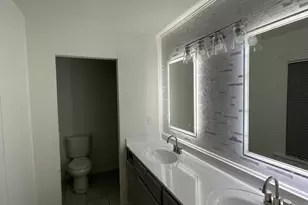 2024 Green St, Rockford, IL 61102 - Photo 11