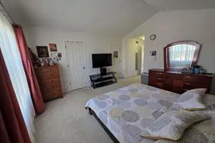 906 Cynthia Ln, Lake in the Hills, IL 60156 - Photo 17