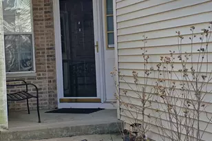 906 Cynthia Ln, Lake in the Hills, IL 60156 - Photo 27