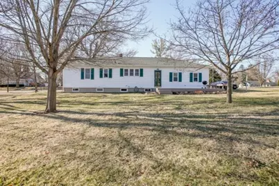 120 E Washington St., Cedarville, IL 61013 - Photo 15