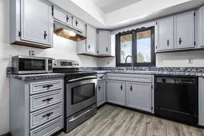 7010 Prairie Hill Road, South Beloit, IL 61080 - Photo 21