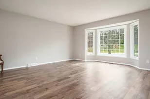 12192 Carberry Ln, Roscoe, IL 61073 - Photo 7