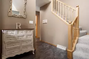 12192 Carberry Ln, Roscoe, IL 61073 - Photo 5