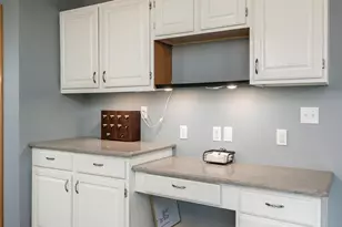 12192 Carberry Ln, Roscoe, IL 61073 - Photo 17