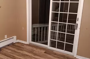 1604 Parkside Ct, Freeport, IL 61032 - Photo 7