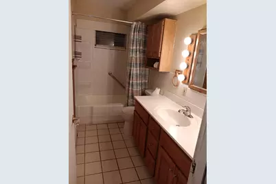 1604 Parkside Court, Freeport, IL 61032 - Photo 9