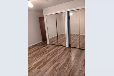 1604 Parkside Court, Freeport, IL 61032 - Photo 7