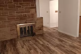 1604 Parkside Ct, Freeport, IL 61032 - Photo 5