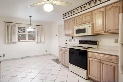 1110 Roxbury Close, Rockford, IL 61107 - Photo 9