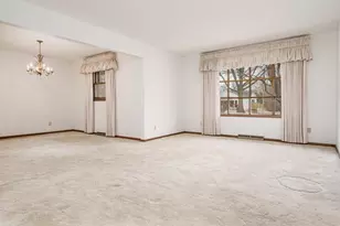 1110 Roxbury Close, Rockford, IL 61107 - Photo 3