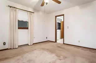 1110 Roxbury Close, Rockford, IL 61107 - Photo 13