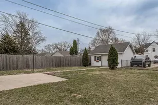 1615 15th Ave, Rockford, IL 61104 - Photo 37