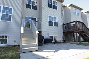 671 Southtowne Dr, Belvidere, IL 61008 - Photo 3