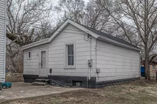 708 Dickerman St, Rockford, IL 61102 - Photo 17