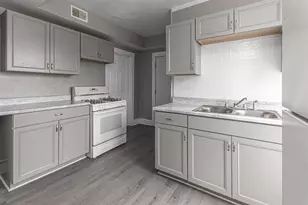 1235 S Court St, Rockford, IL 61102 - Photo 17